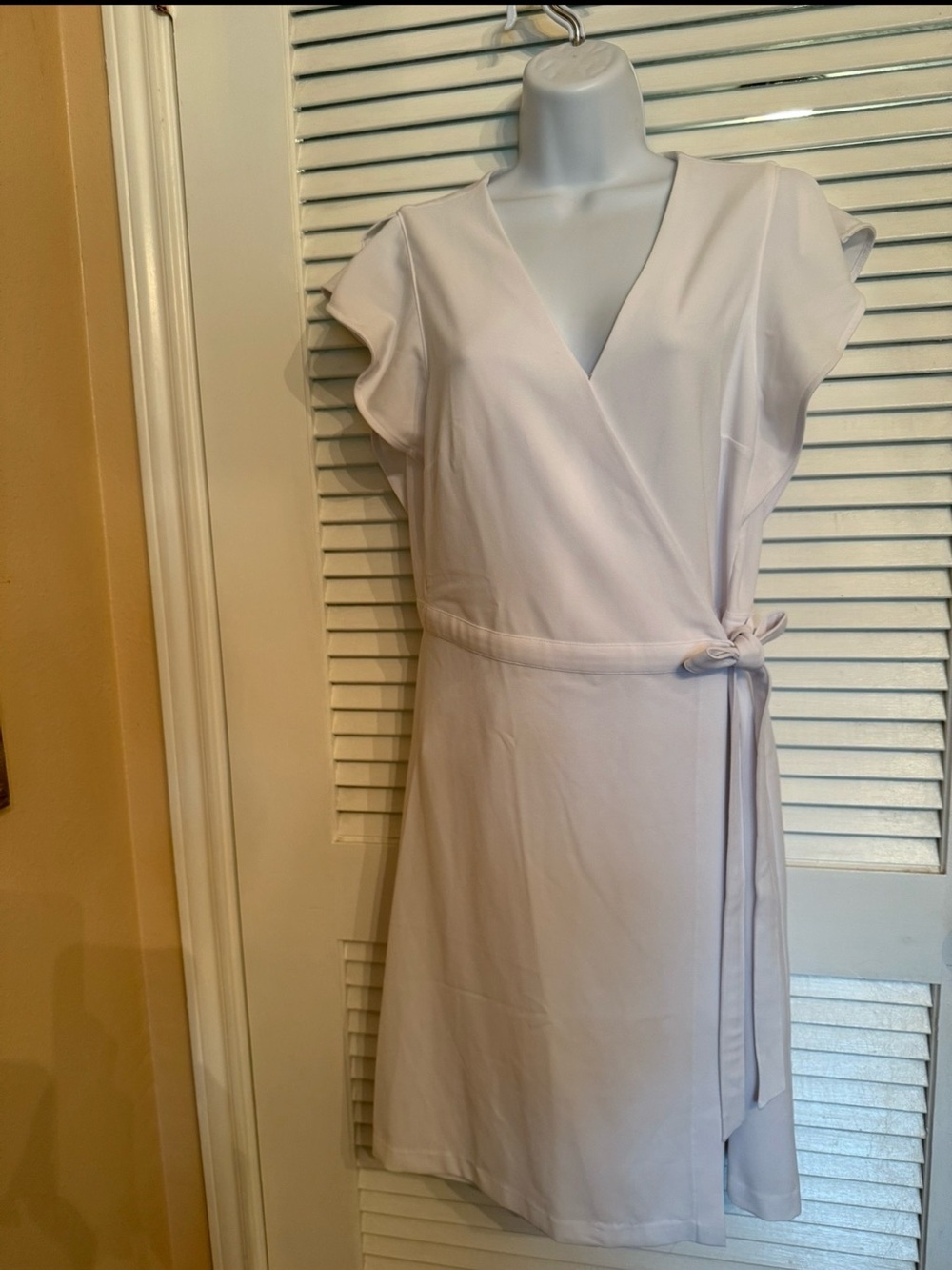 Banana Republic Factory White Wrap Mini Dress 8P NWT